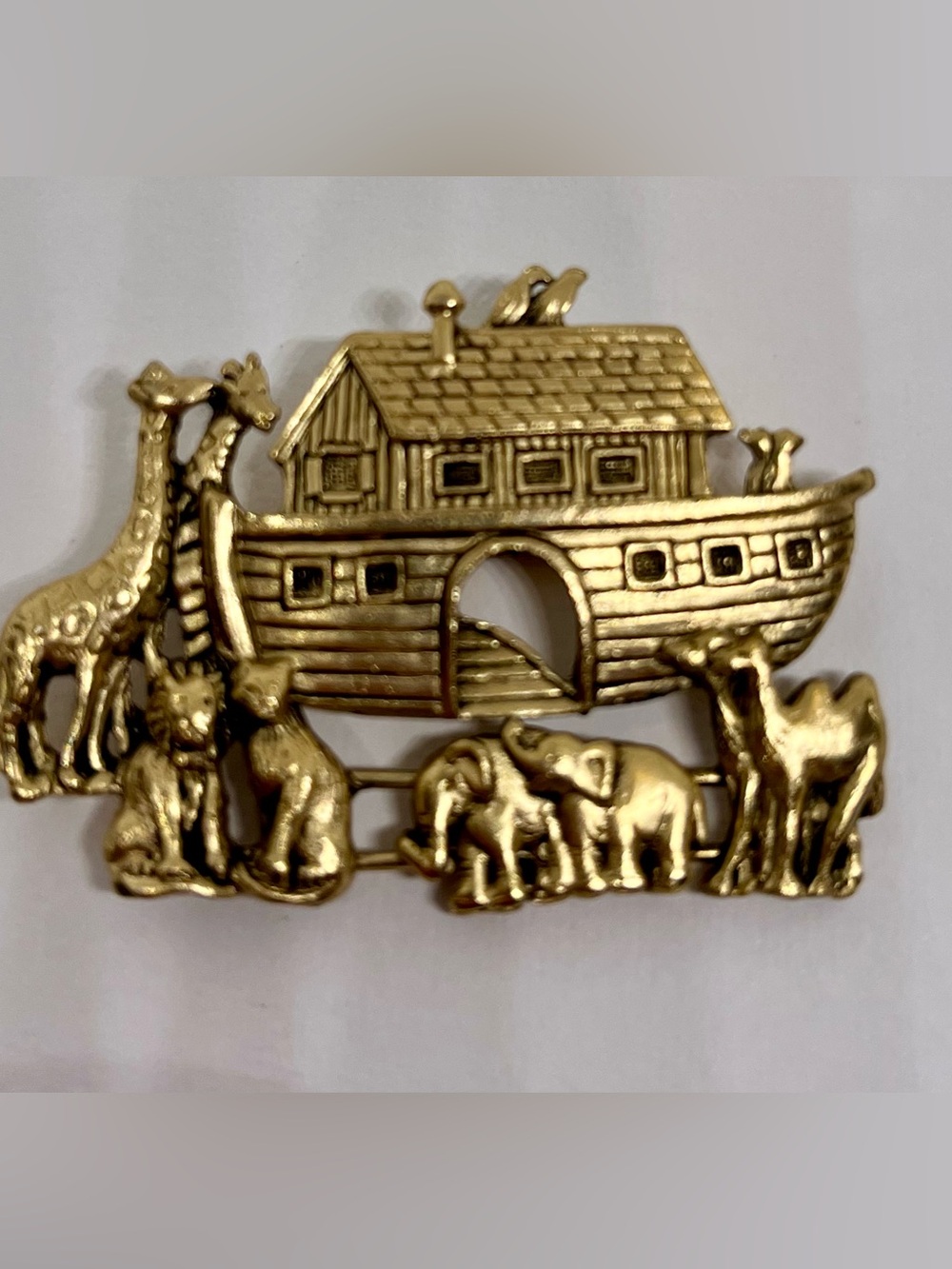 Vintage Brooch - Gold Tone Figural Noah’s Ark - Estate Find